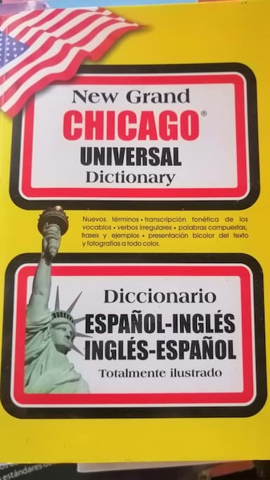 New Grand Chicago Universal Dictionary (Diccionario Español - Inglés y Inglés - Español) 