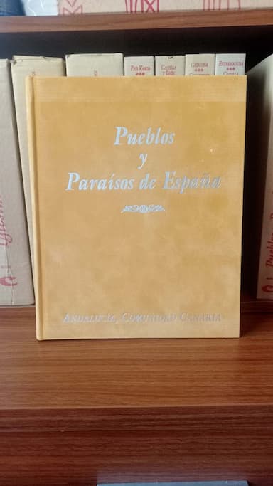 Pueblos y paraísos de España