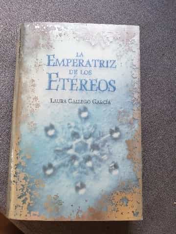 La Emperatriz de los Etereos