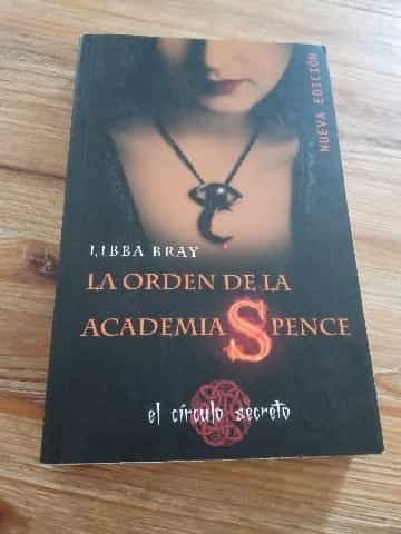 La orden de la Academia Spence