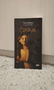 Coraline, Lingua Basco