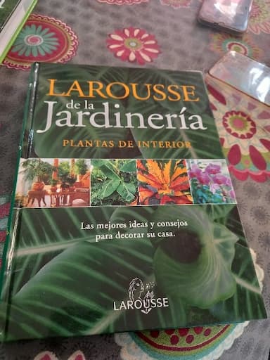 Larousse De La Jardineria Gardening Larousse